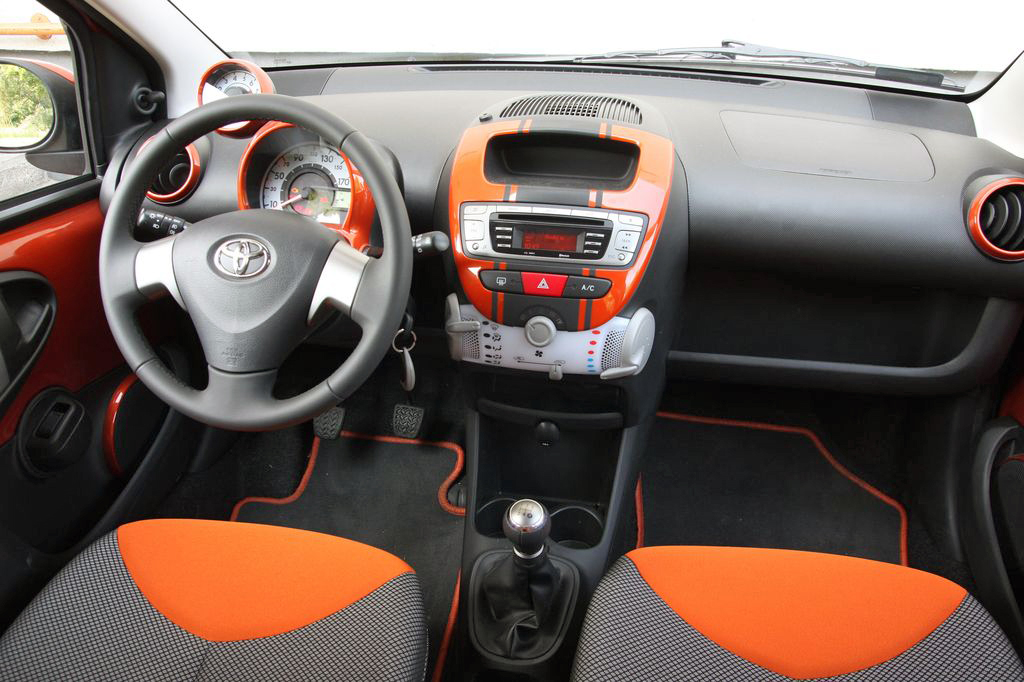 TOYOTA AYGO