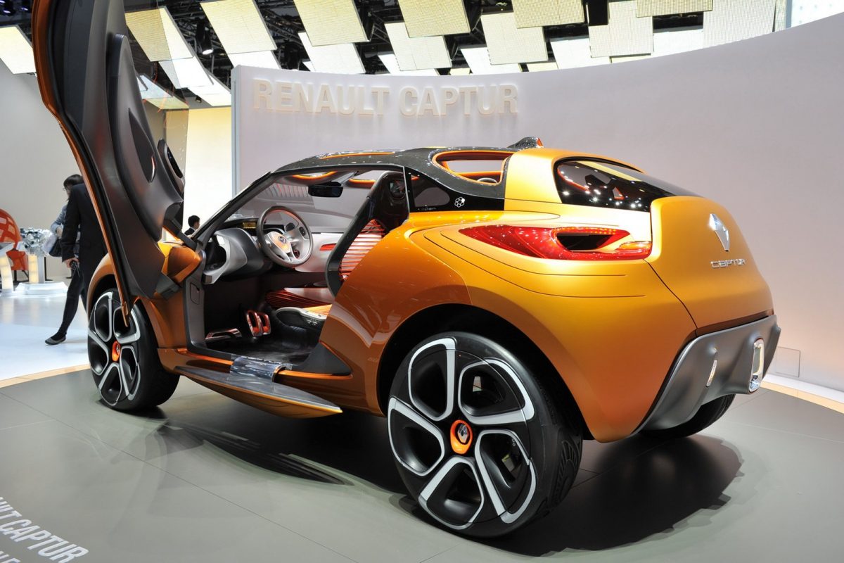 RENAULT