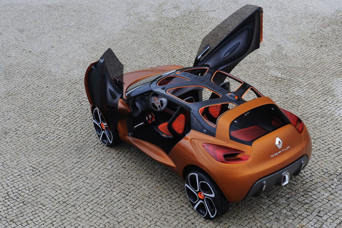 RENAULT