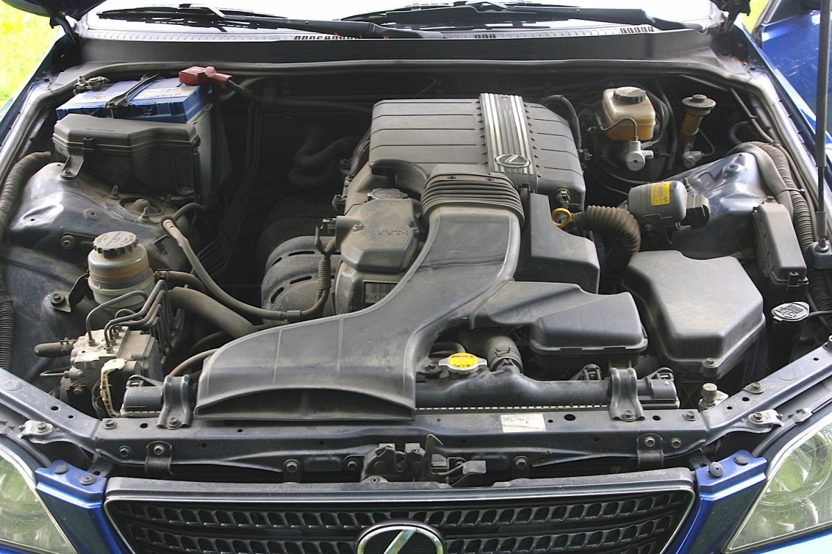 LEXUS IS