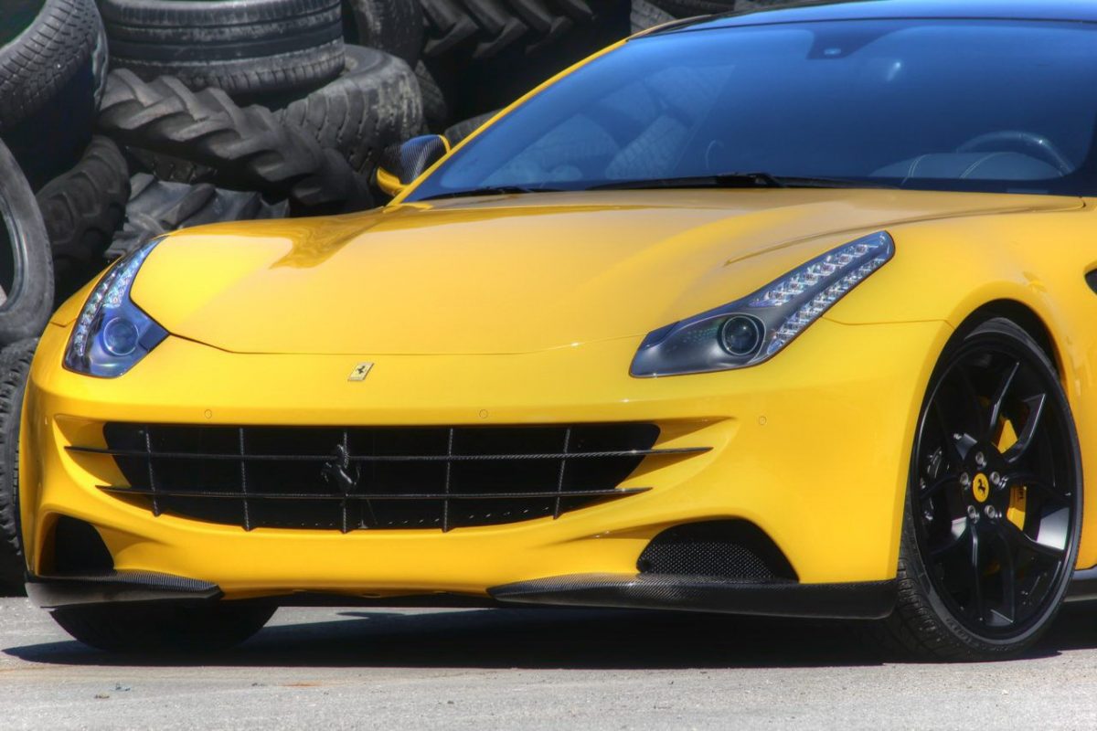 FERRARI FF