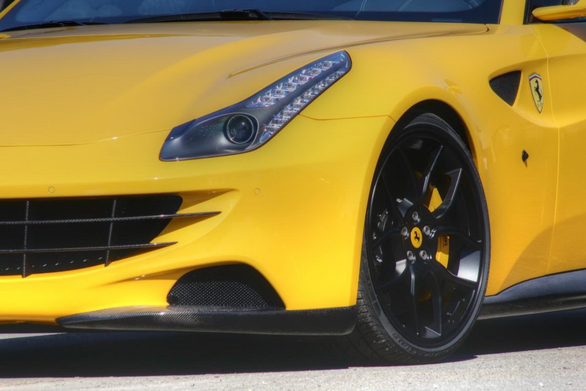 FERRARI FF