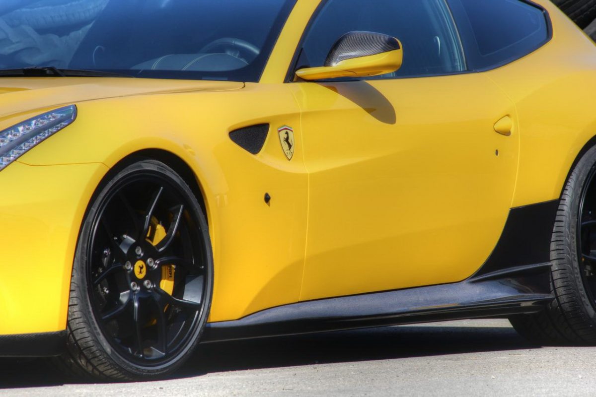 FERRARI FF