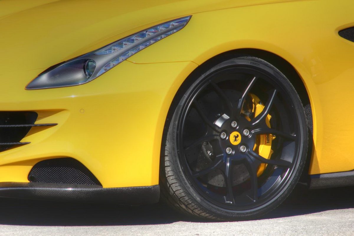 FERRARI FF