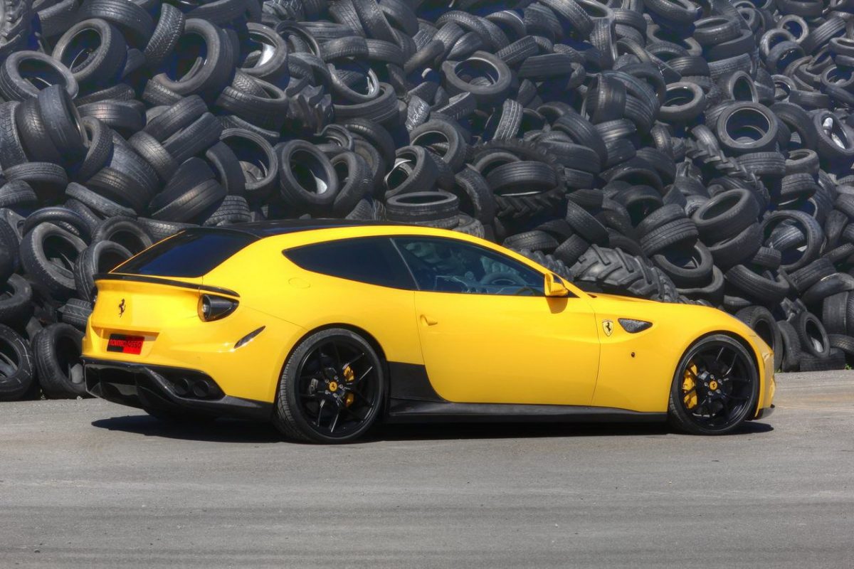 FERRARI FF