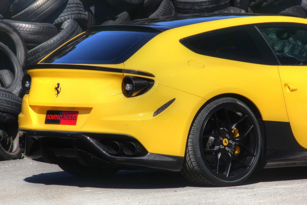 FERRARI FF