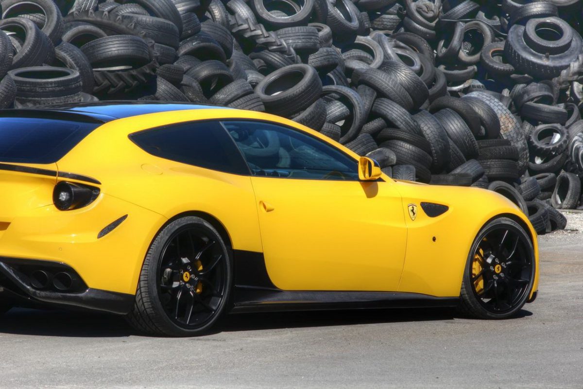FERRARI FF