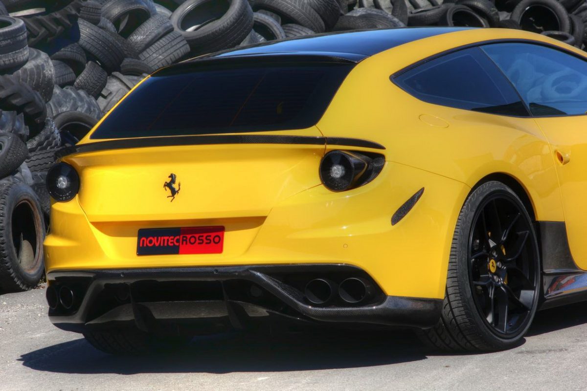 FERRARI FF