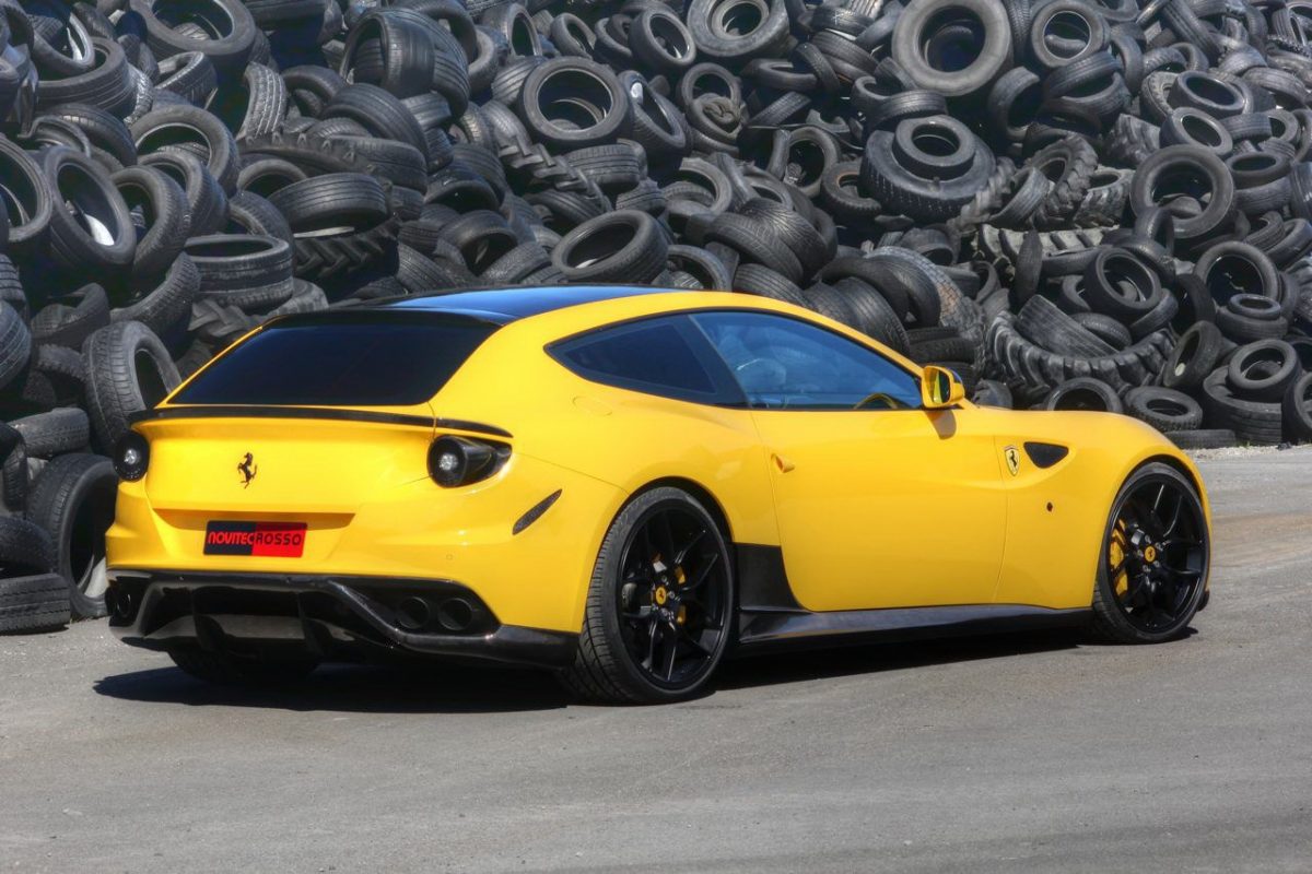 FERRARI FF