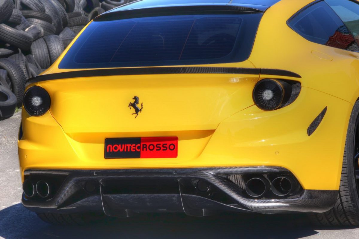 FERRARI FF