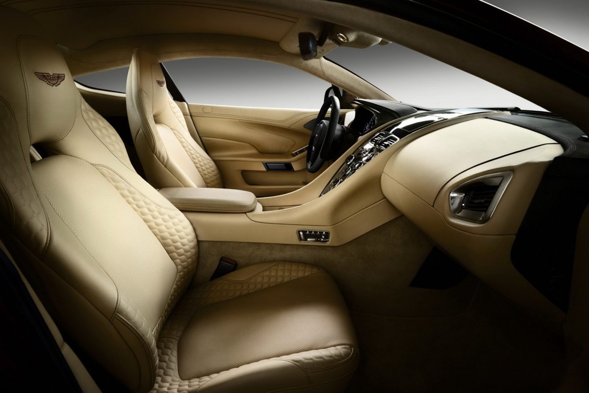 ASTON MARTIN VANQUISH