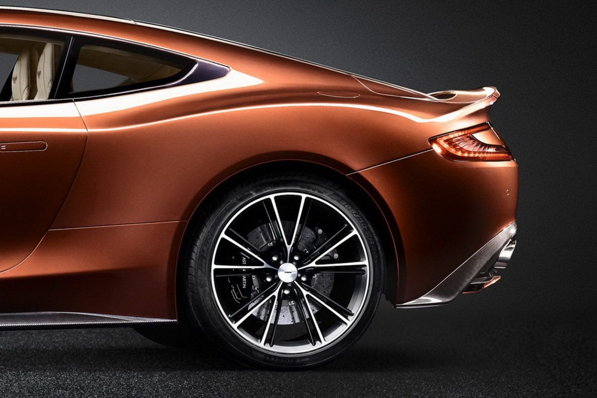 ASTON MARTIN VANQUISH