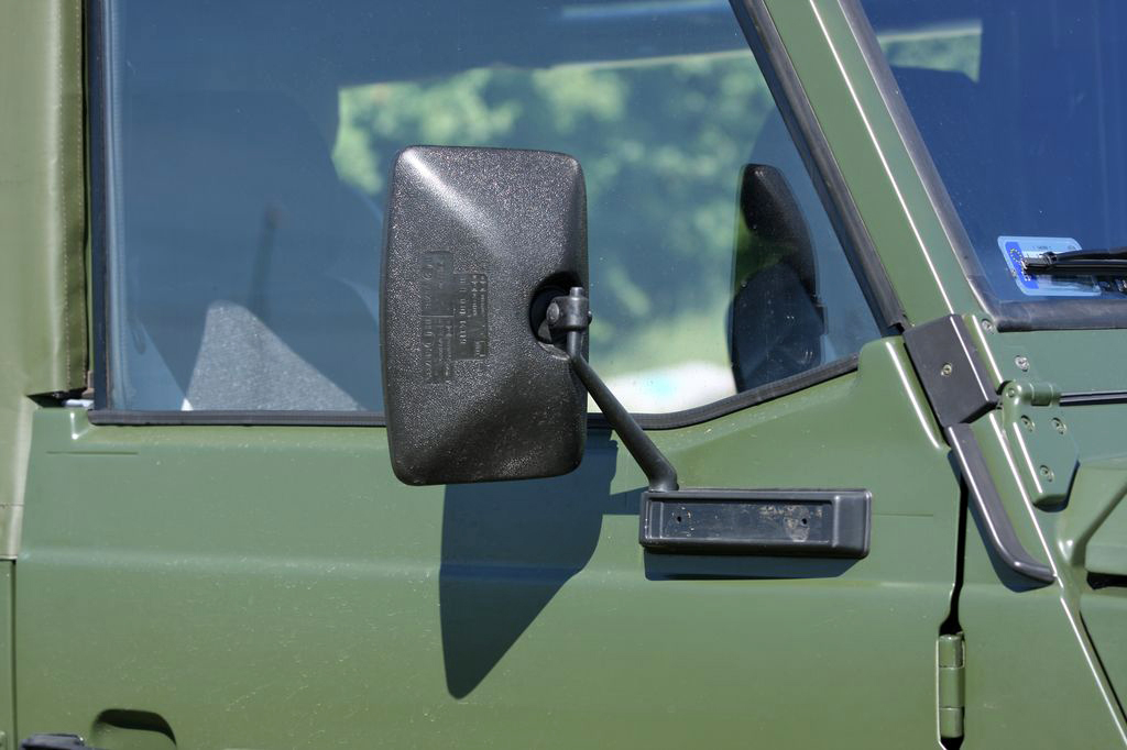MERCEDES-BENZ G 250