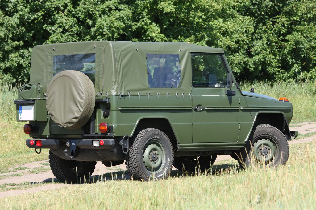 MERCEDES-BENZ G 250