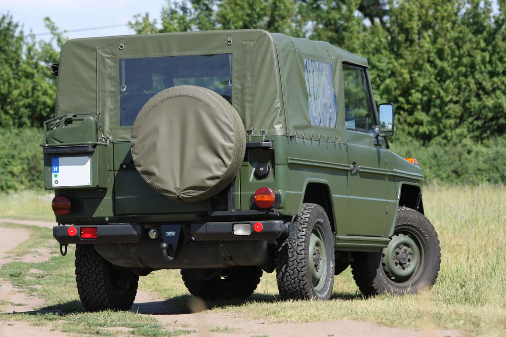 MERCEDES-BENZ G 250