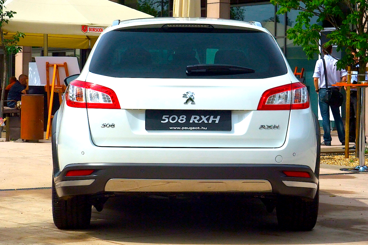 PEUGEOT 508