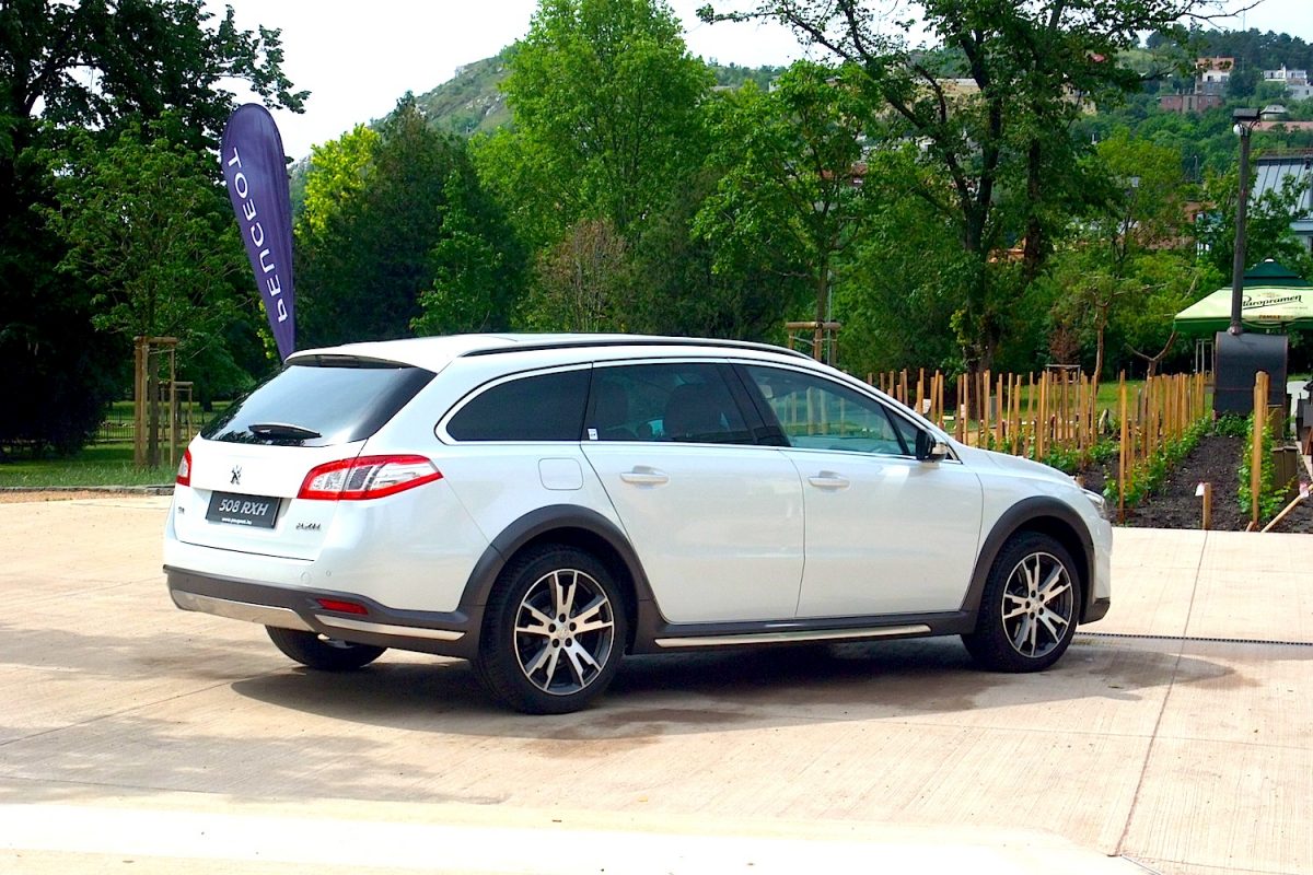 PEUGEOT 508