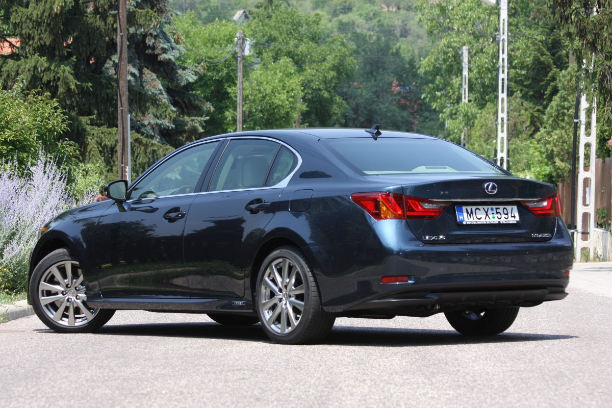 LEXUS GS