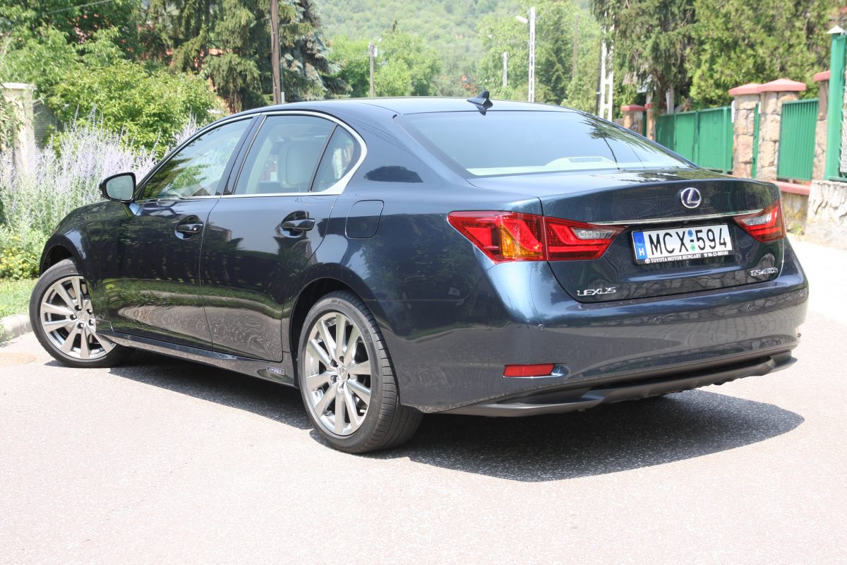 LEXUS GS