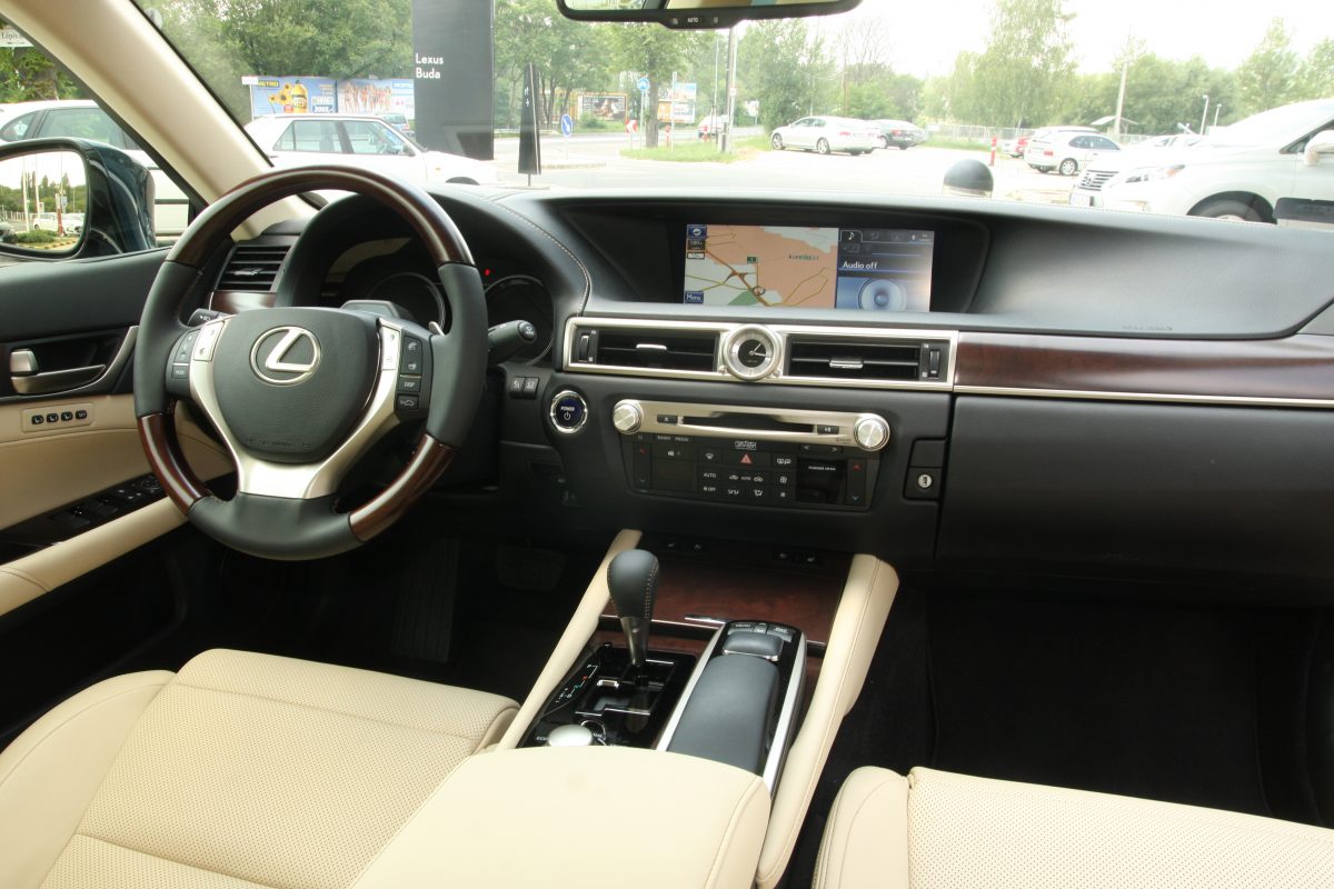 LEXUS GS