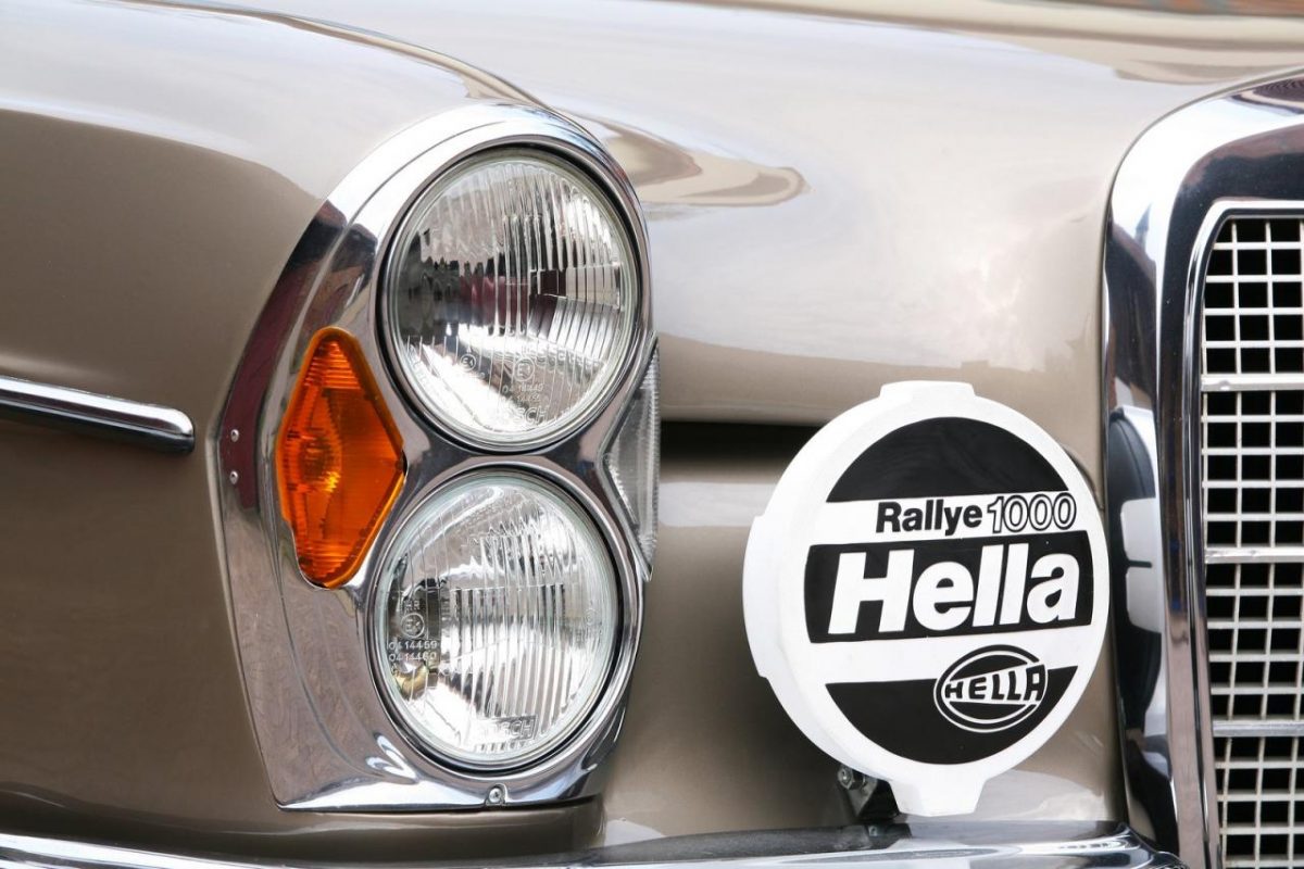 MERCEDES-BENZ W 109