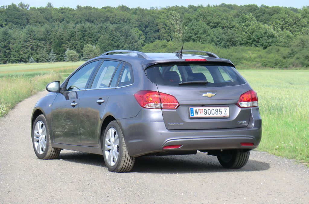 CHEVROLET CRUZE