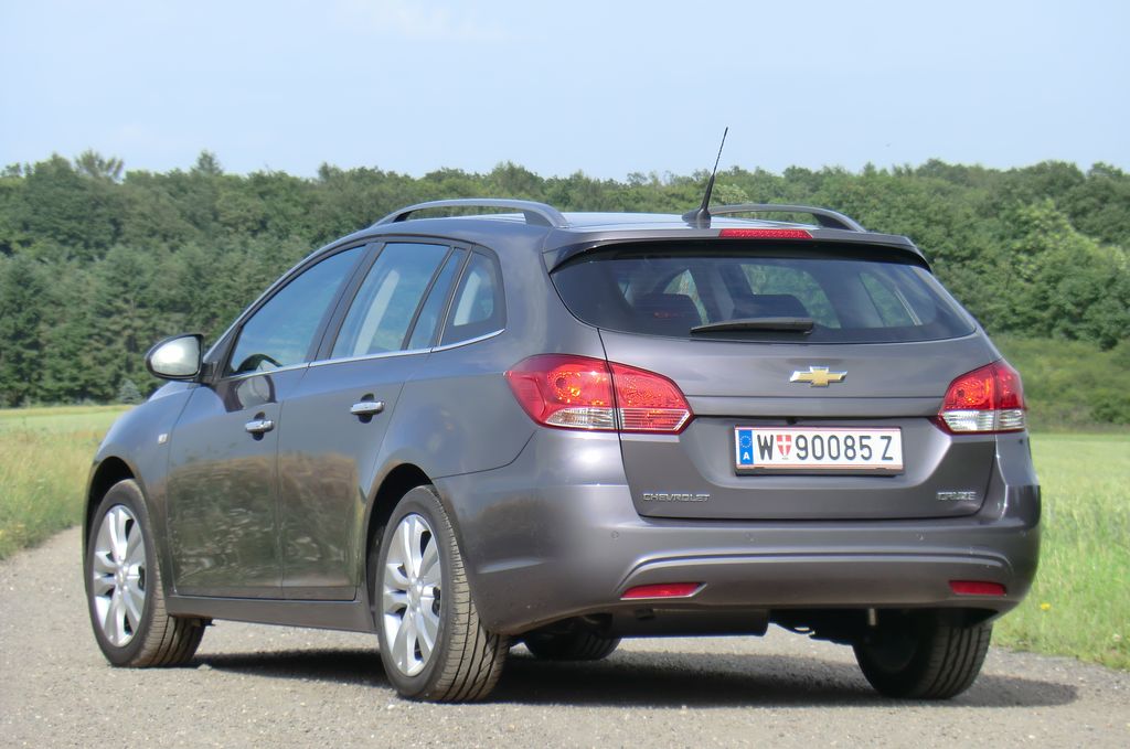 CHEVROLET CRUZE