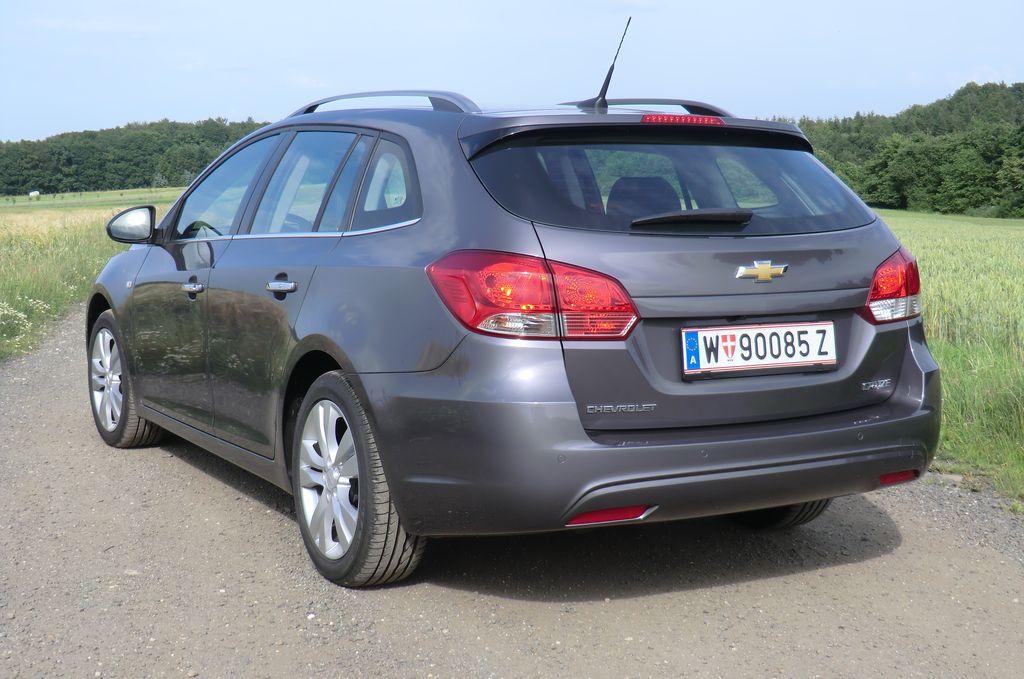 CHEVROLET CRUZE