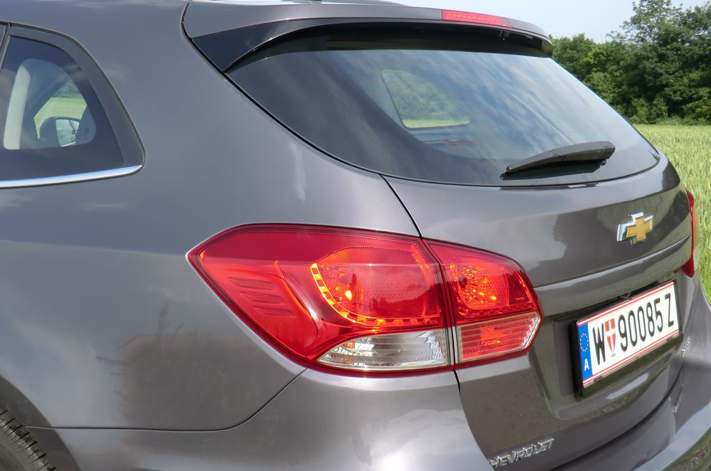 CHEVROLET CRUZE