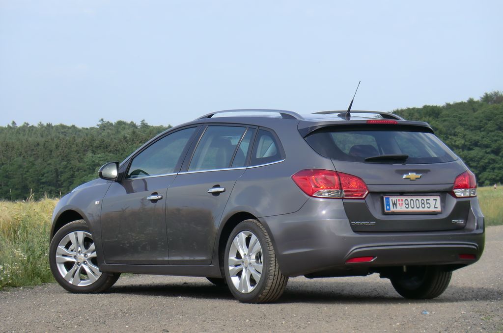CHEVROLET CRUZE