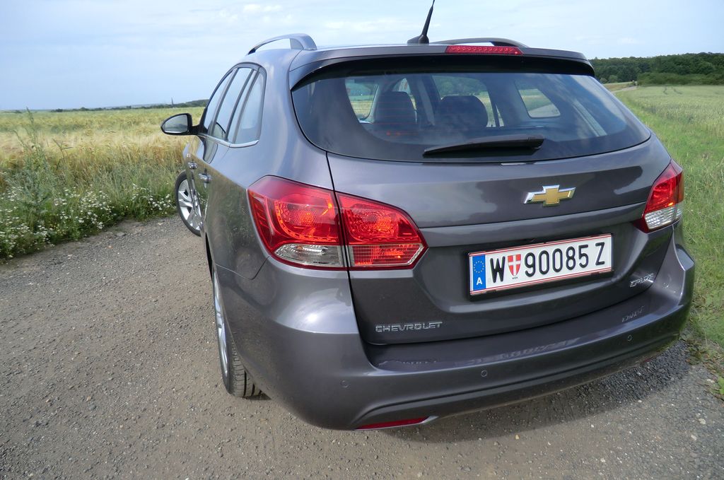 CHEVROLET CRUZE