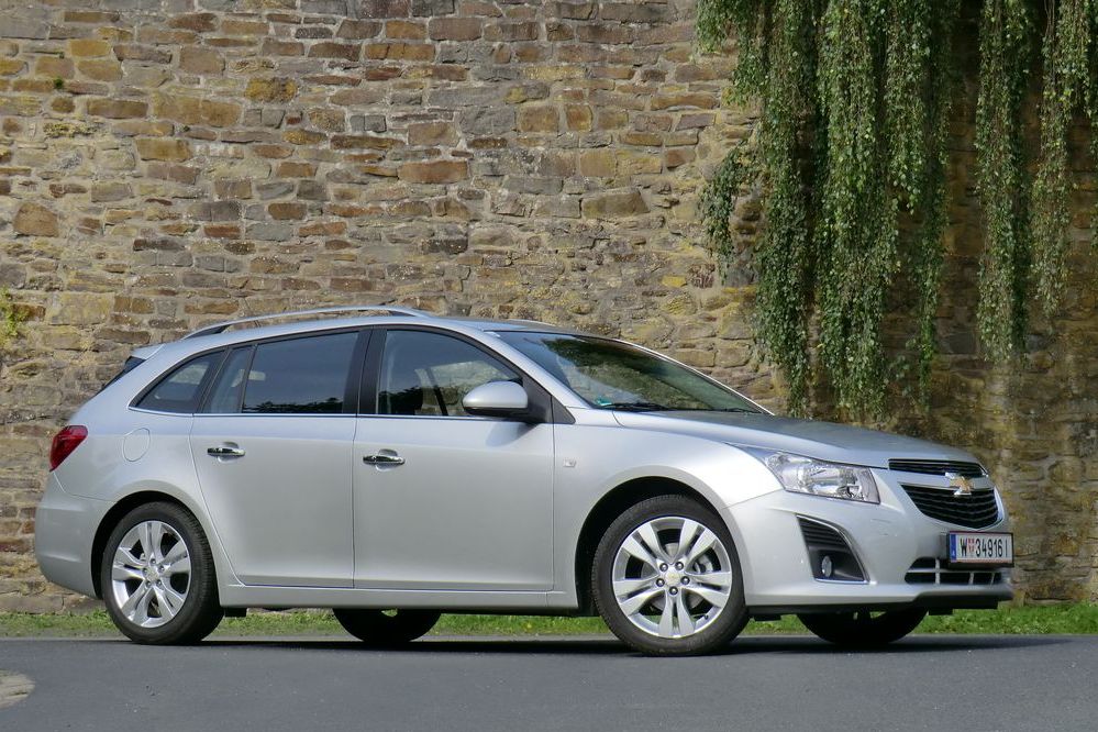CHEVROLET CRUZE
