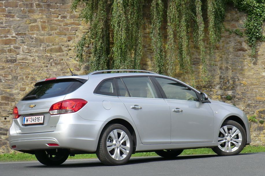 CHEVROLET CRUZE