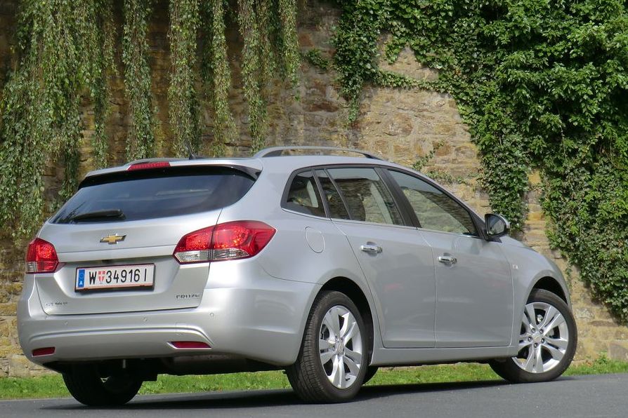 CHEVROLET CRUZE