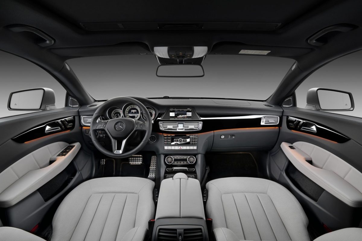 MERCEDES-BENZ