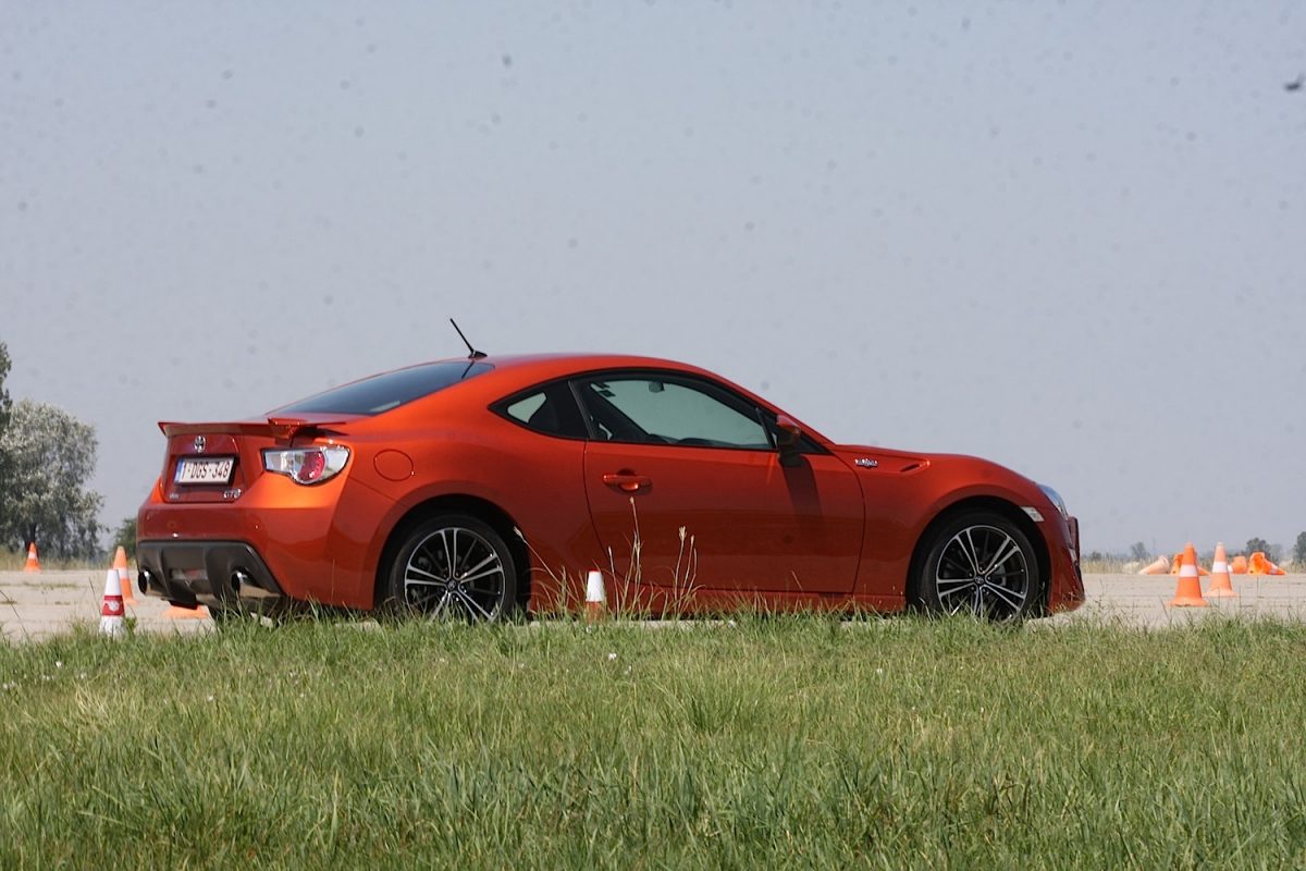 TOYOTA CELICA