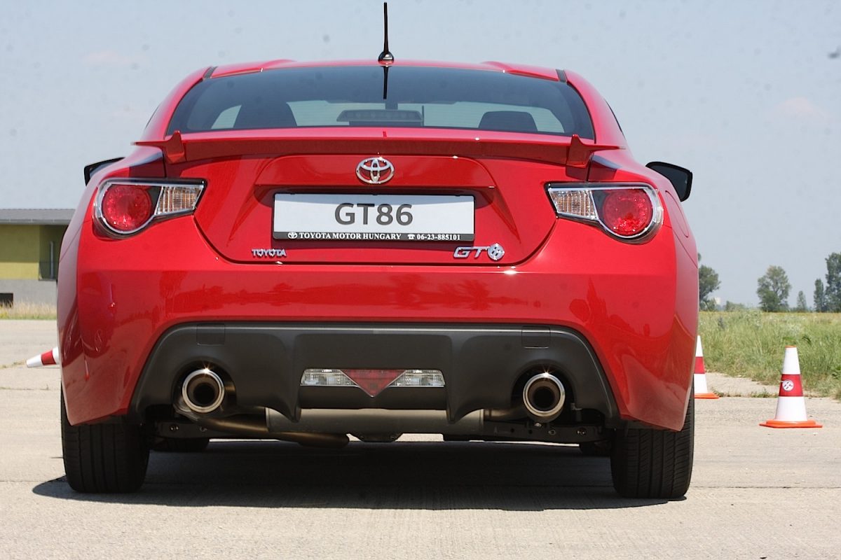 TOYOTA CELICA