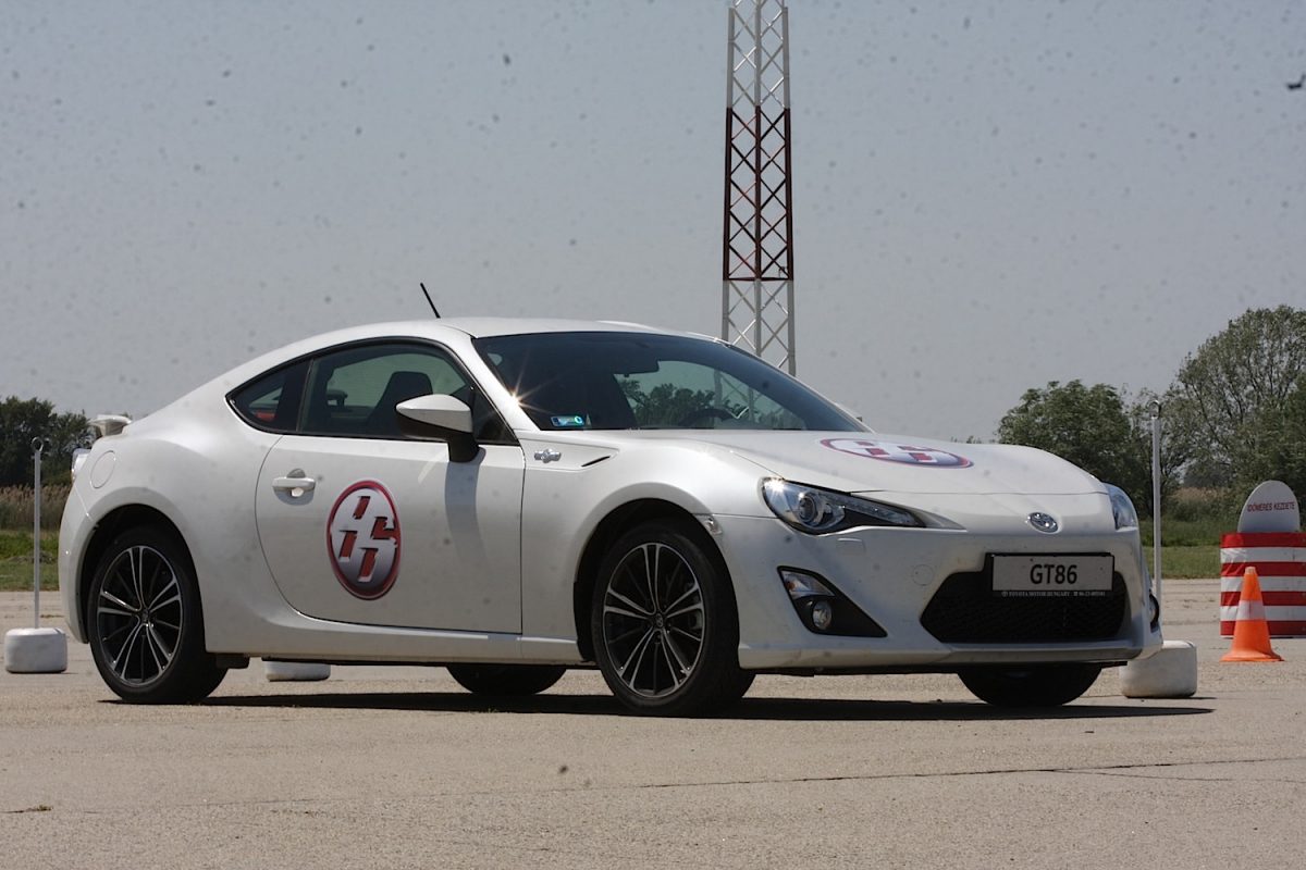 TOYOTA CELICA