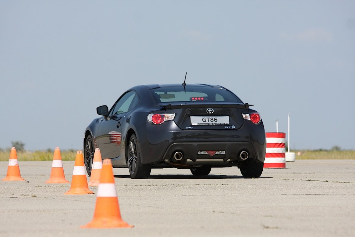 TOYOTA CELICA