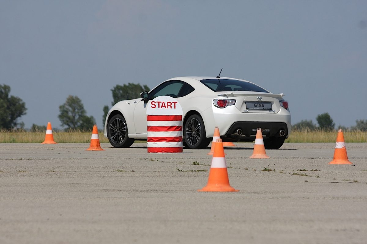 TOYOTA CELICA