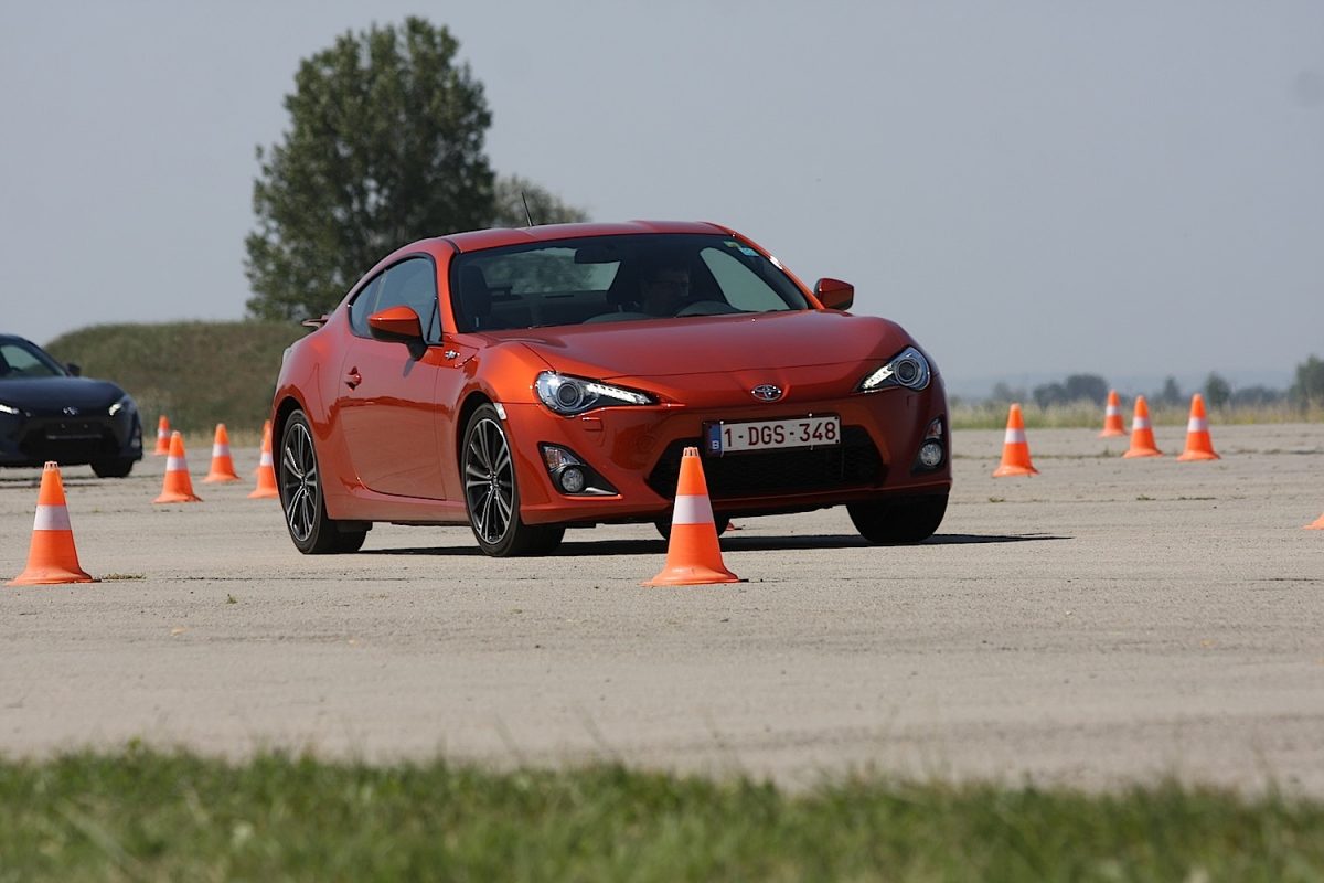 TOYOTA CELICA