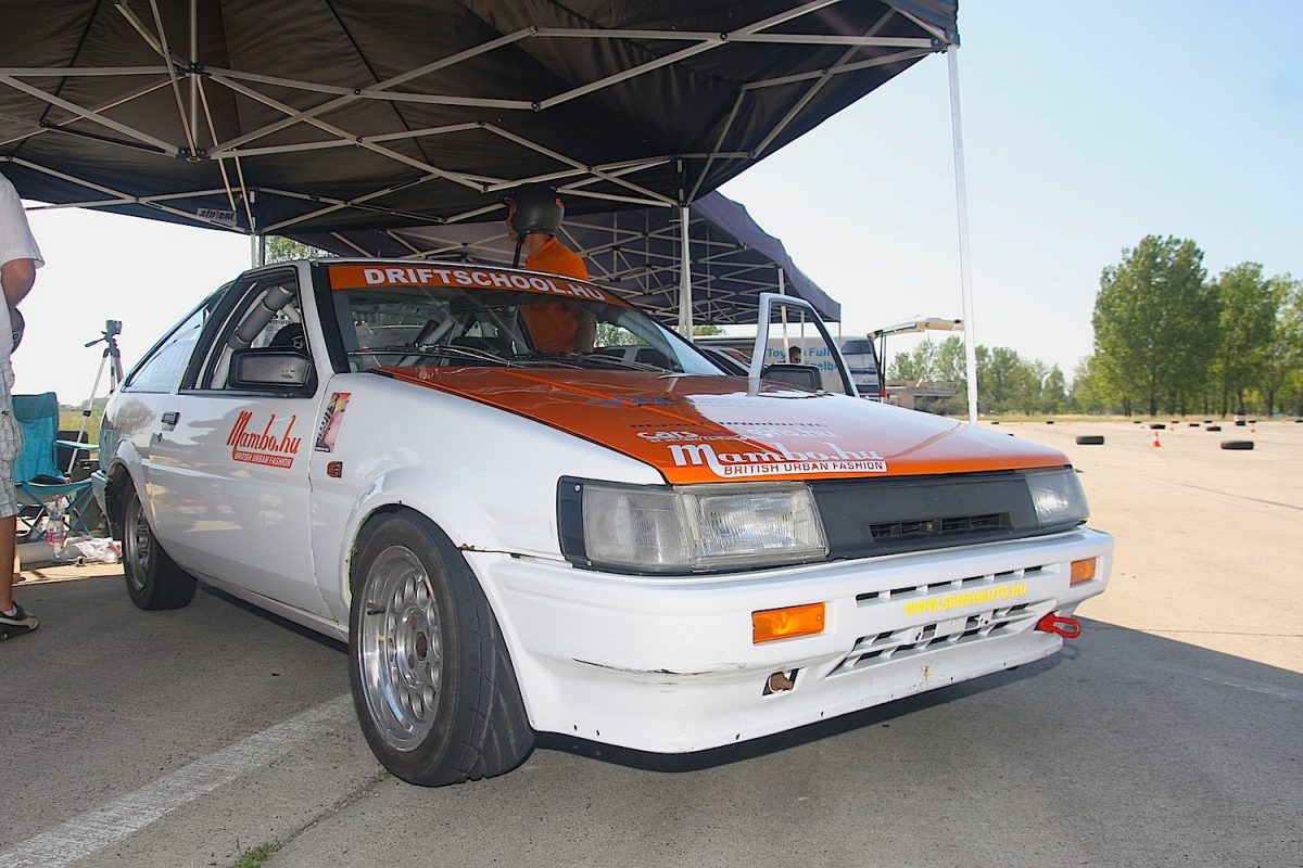 TOYOTA CELICA