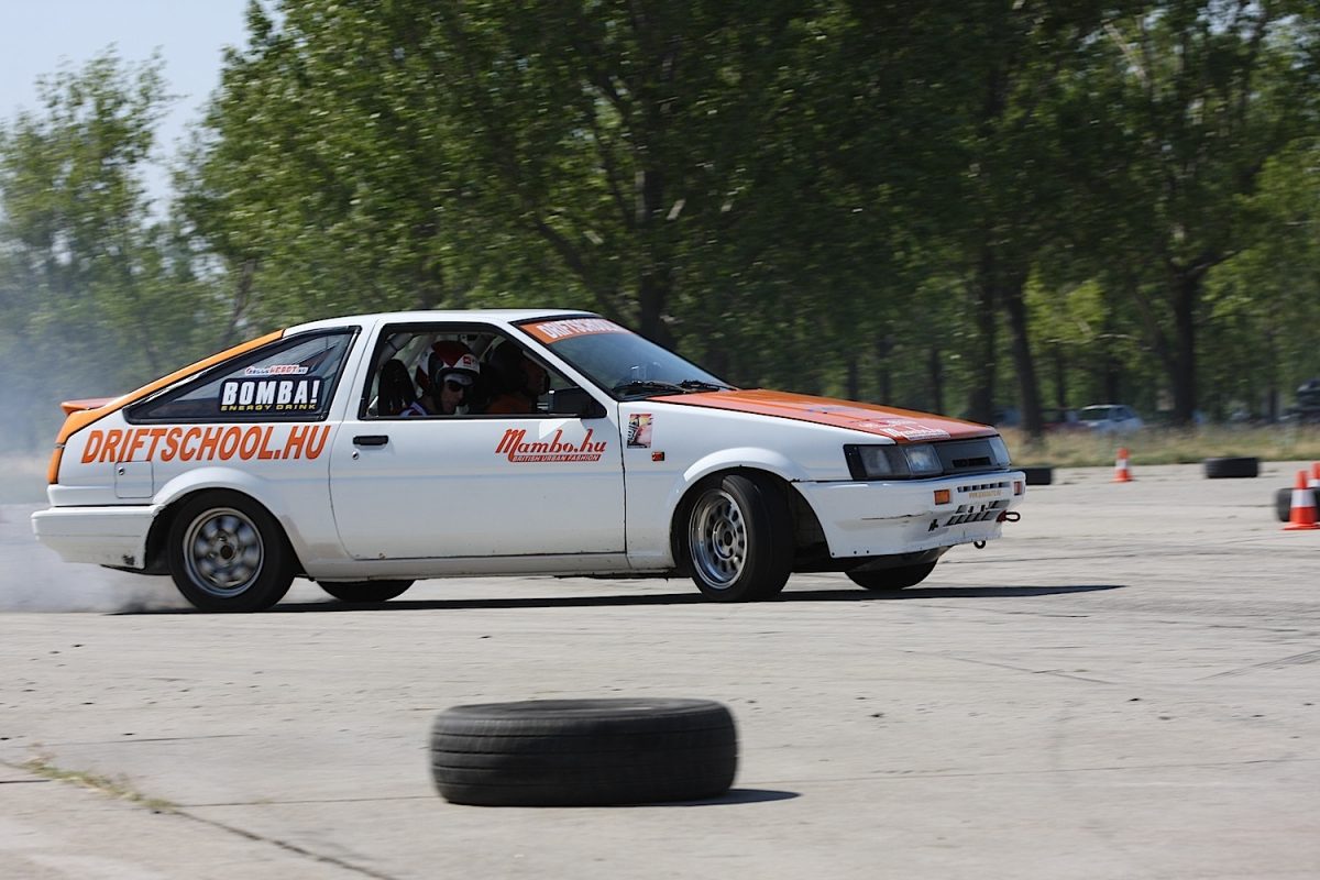 TOYOTA CELICA