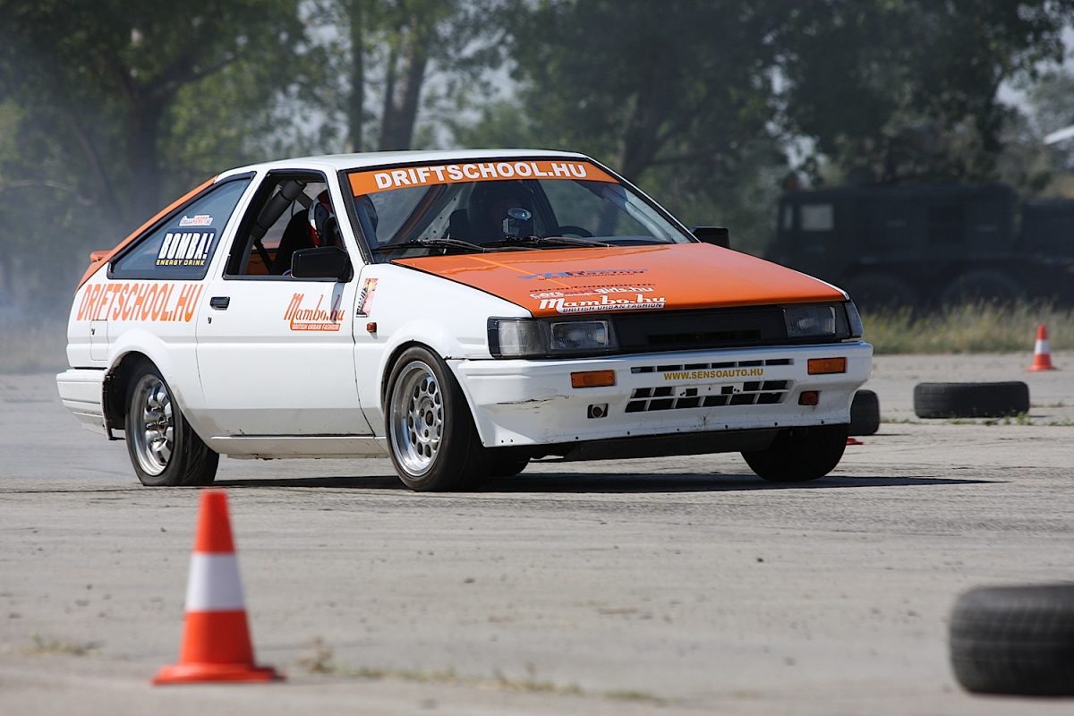 TOYOTA CELICA