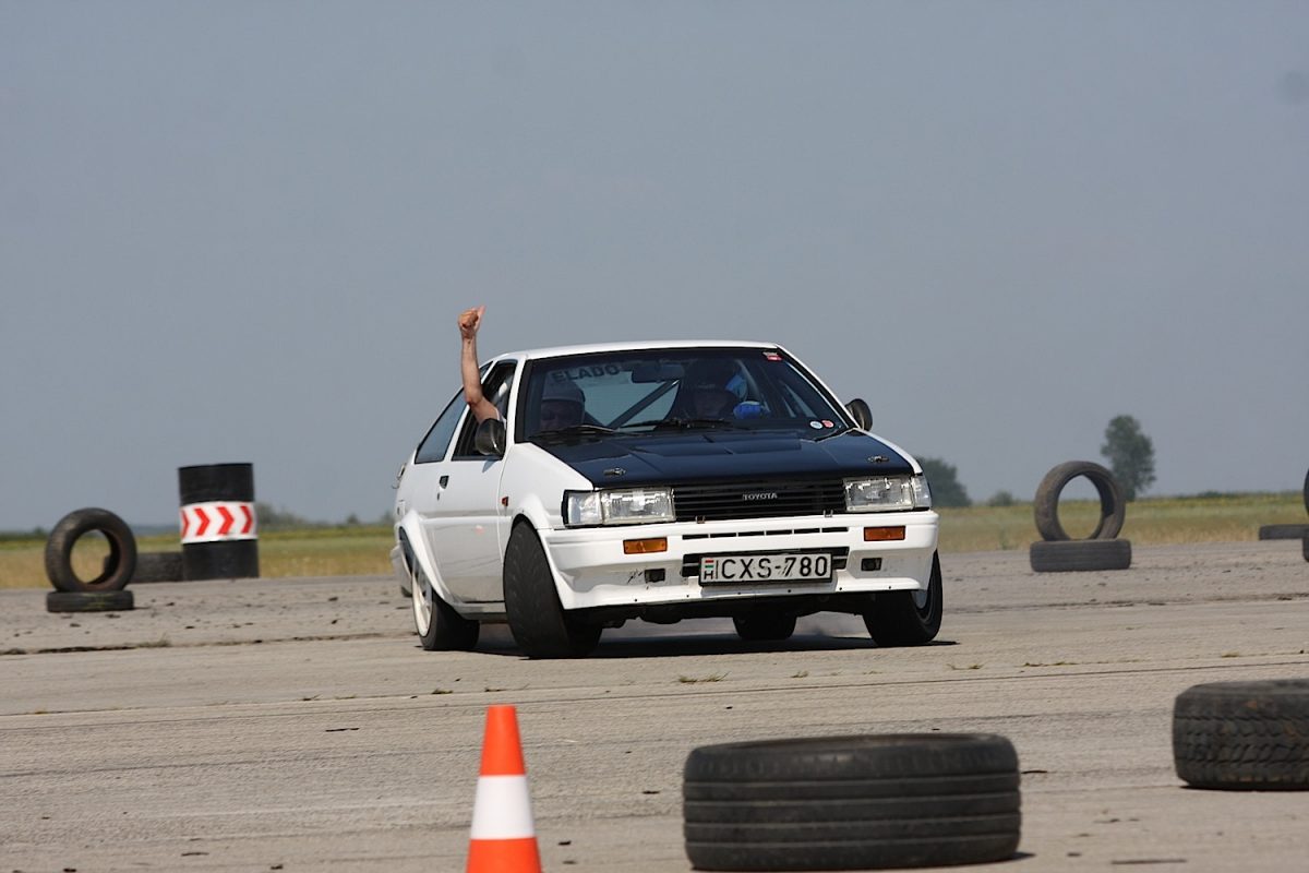 TOYOTA CELICA