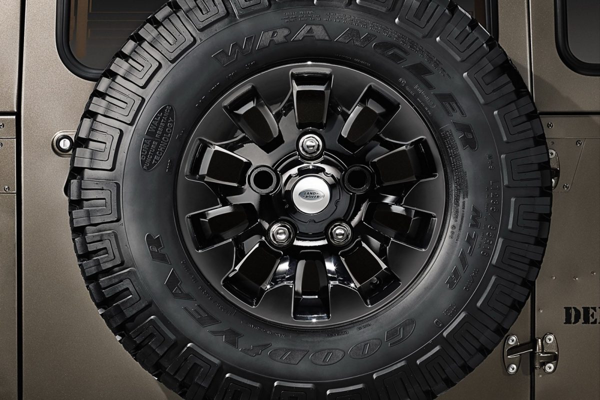 LAND ROVER