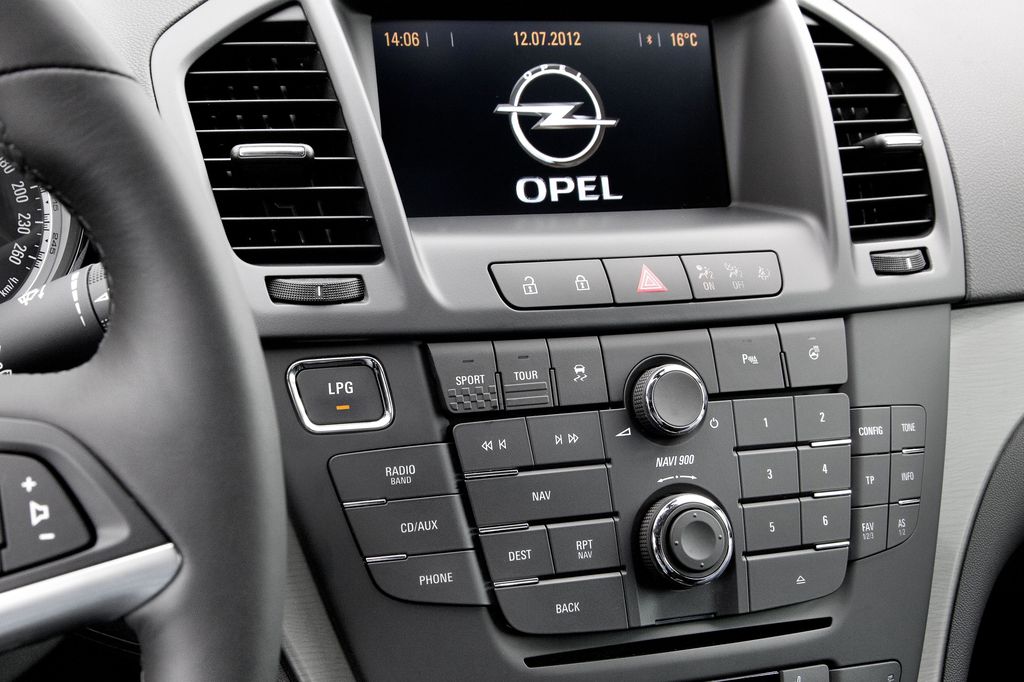 OPEL