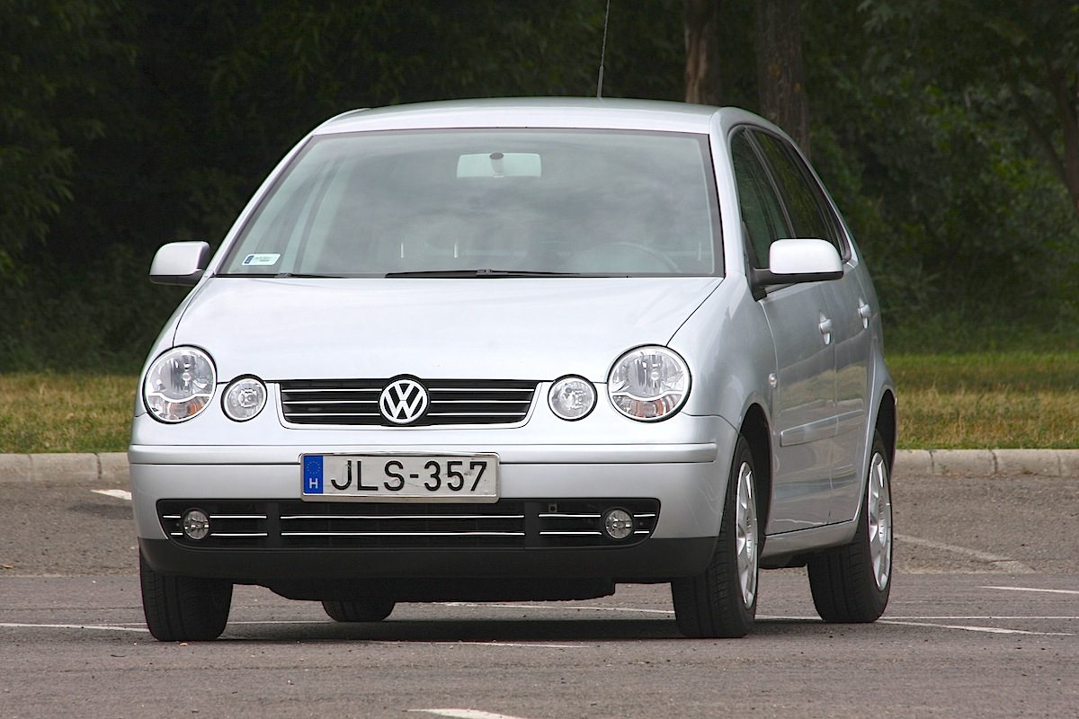 VOLKSWAGEN POLO