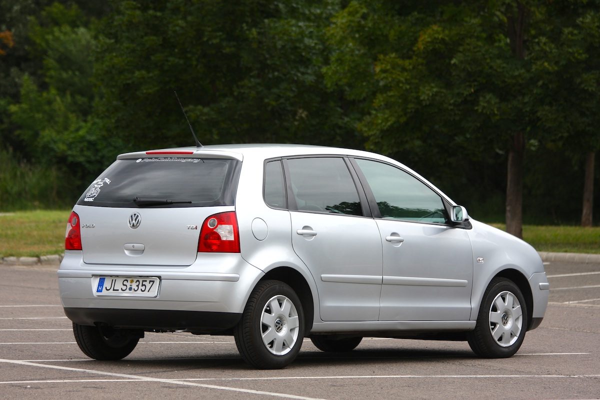 VOLKSWAGEN POLO