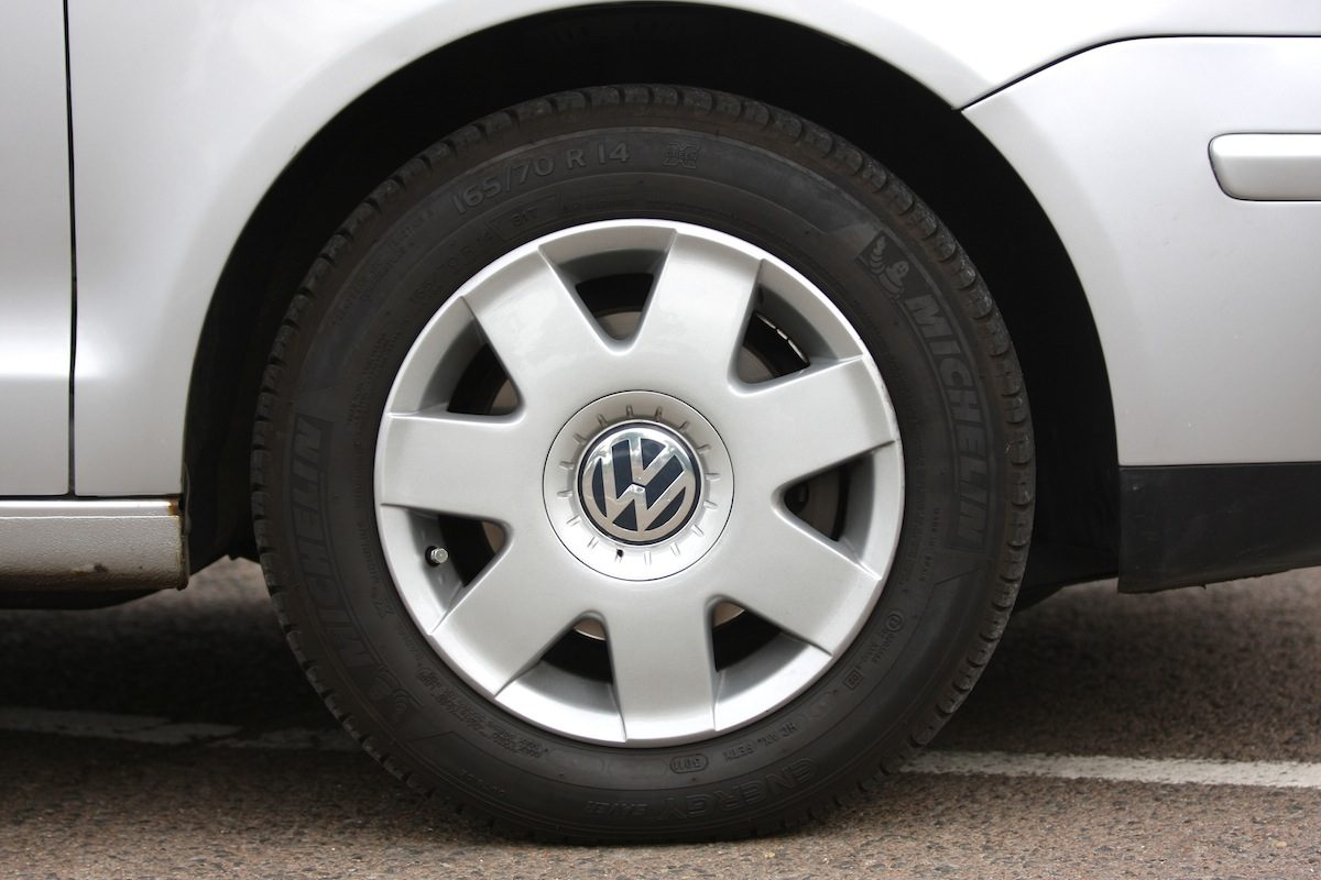 VOLKSWAGEN POLO